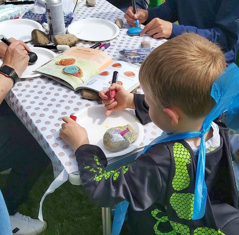 The Sun Shines for Picnic of the Year